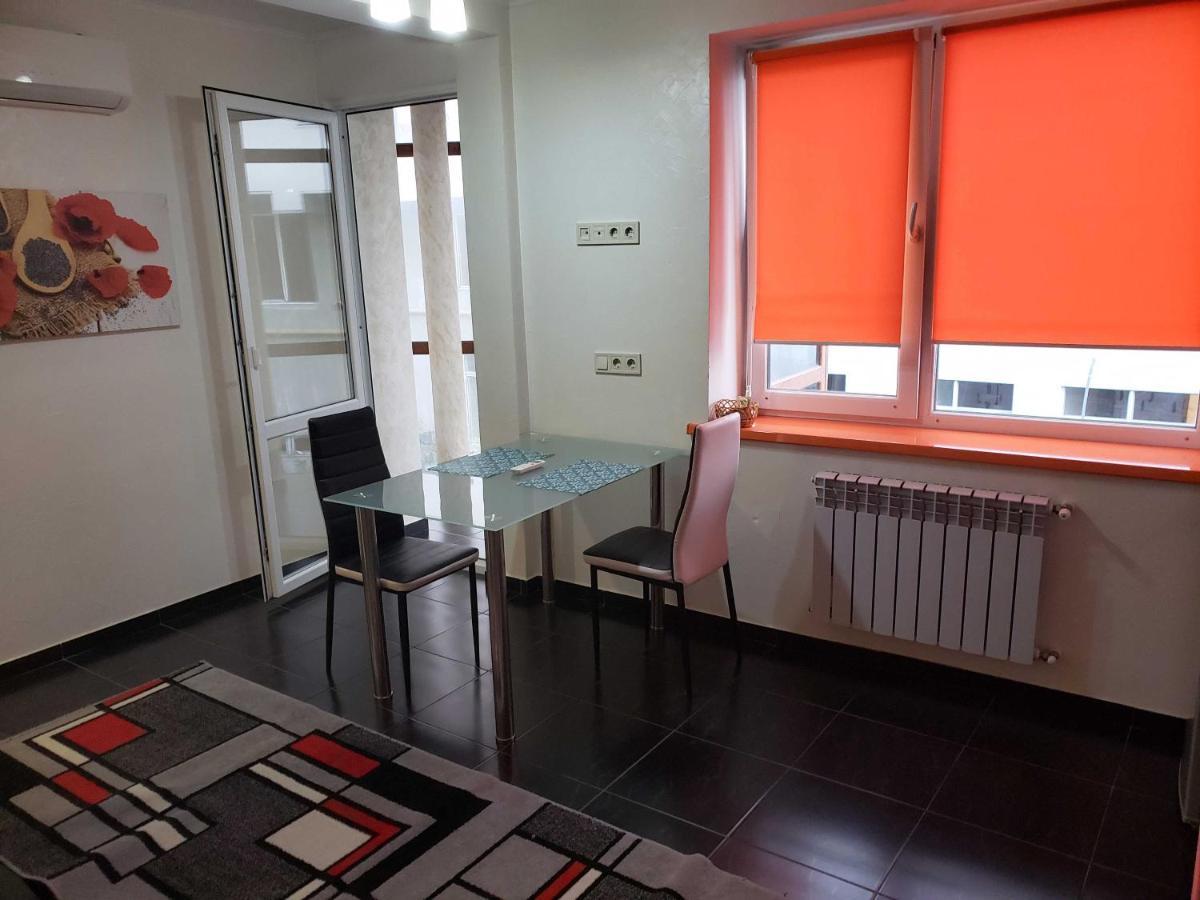 Unique 1 Bd Apt Dt W/Free Parking And Wi-Fi Apartment Кишинев Екстериор снимка